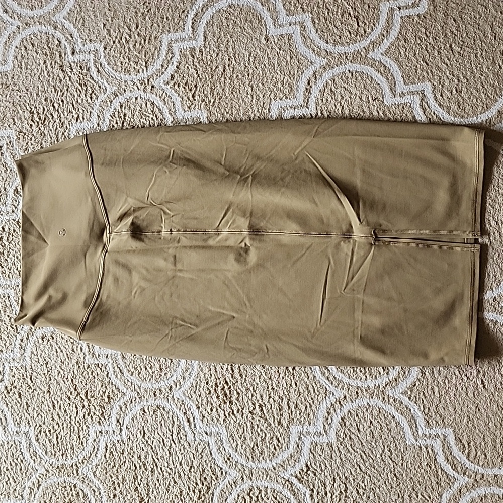 Lululemon Nulu Slim-Fit HR Skirt In Filbert Tan NWT - Picture 4 of 7